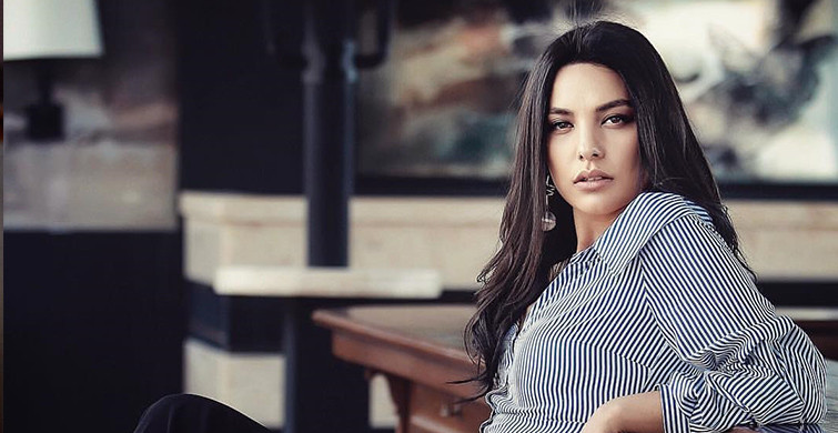 Hazal Filiz Küçükköse Yeni Bir Projeyle Dönüyor