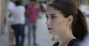 Hazal Kaya Uzak Ara Eğlence Programına Konuk Oldu