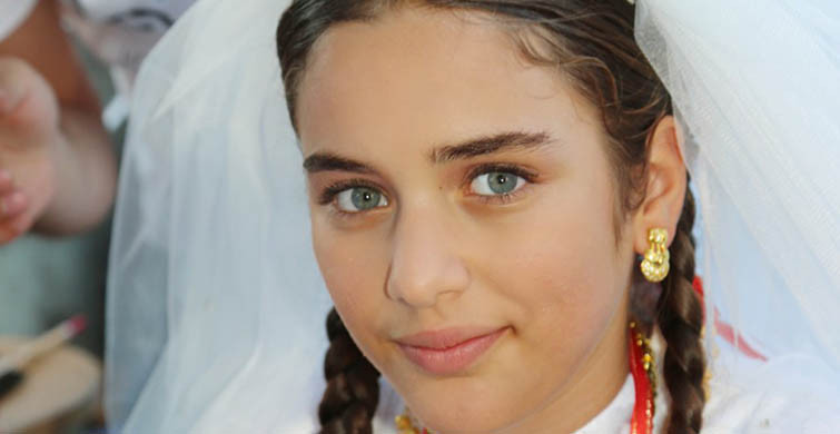 Küçük Gelinin Son Halini Görenler Uzun Süre Kendine Gelemedi