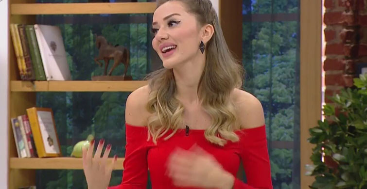 Cansu Taşkın'ın Çocukluk Fotoğrafı