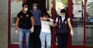 Gözaltına Alınan Kadının İç Çamaşırından Çıkanlar Şok Etti