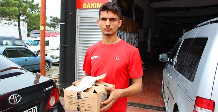 İnternetten Alışveriş Veren Adamın Kolisinden Kavun Çıktı