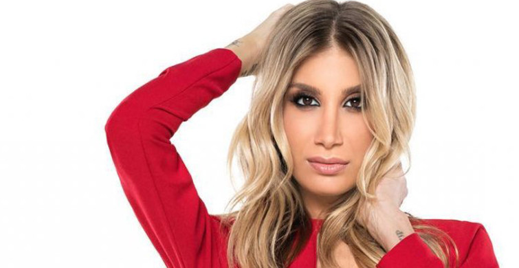 İrem Derici, İlginç Teklifiyle Dikkat Çekti