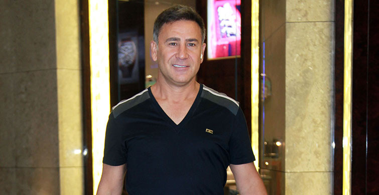 İzzet Yıldızhan: Soner Sarıkabadayı’nın Sesini Beğeniyorum