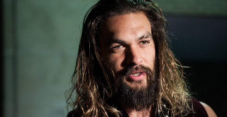 Aquaman Filminin Yakışıklısı Jason Momoa Sakallarını Kesti