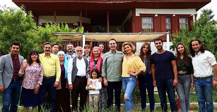 Aşk ve Mavi Dizisinin Güzel Oyuncusu Kalk Gidelim Dizisinde 