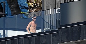 Cristiano Ronaldo Evinde Karantinada Görüntülendi