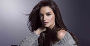 Katie Holmes Kandırıldı