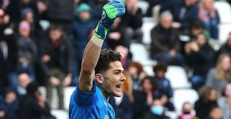 Kayserispor'dan Rennes'e transfer olan Doğan Alemdar Fransız ekibinde yıllar sonra bir ilki başardı!