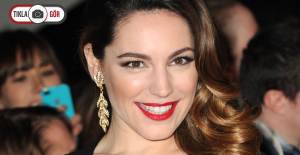 Kelly Brook: Sevgilim Beni Her Halimle Seviyor