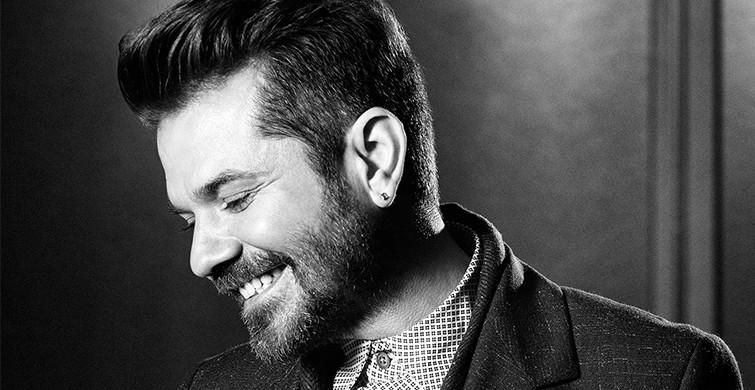 Kenan Doğulu Konser Gelirini Mehmetçik'e Bağışladı