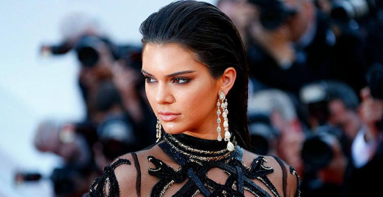 Kendall Jenner, Türk Suyu İçiyor!