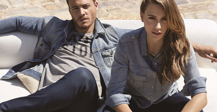 Kerem Bursin'in Sürprizi, Serenay Sarıkaya'yı Havaya Uçurdu!