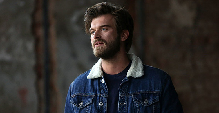 Kıvanç Tatlıtuğ'dan Londra Paylaşımı