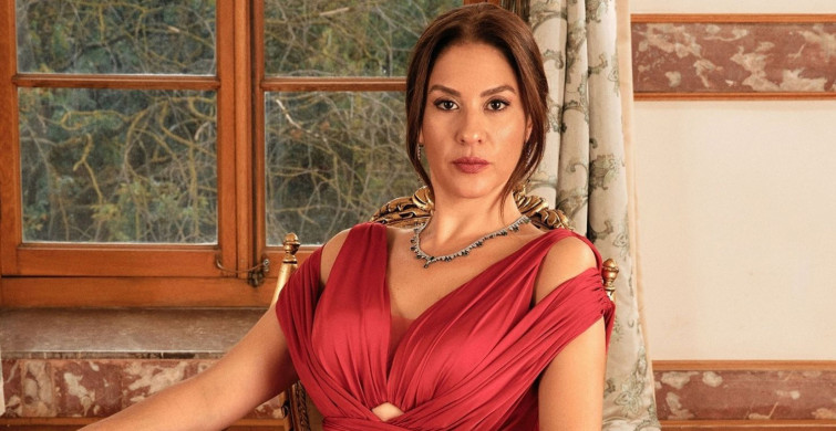 Kızılcık Şerbeti'nin Kıvılcım'ından o oyunculara göndermeli cevap: Oynamaktan anlamayan...