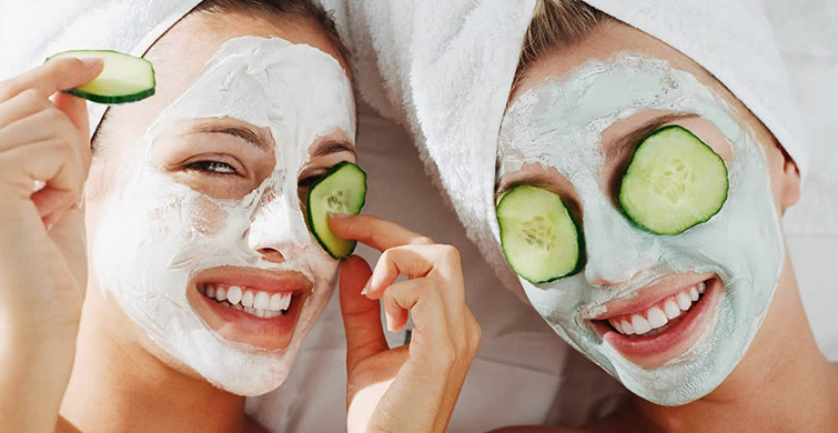 Göz Altlarını Aydınlatacak 5 Doğal Maske