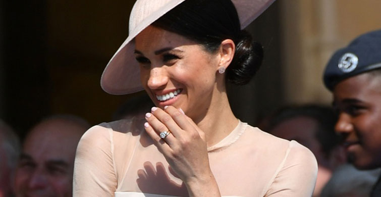Prens Harry ve Meghan Markle Kraliyet Ailesinin Altın Kurallarını Kırdı