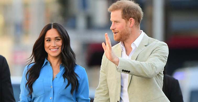 Meghan Markle Cami Ziyaretinde Başörtü Taktı