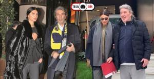 Mehmet Dereli’den Sevgilisi Elaine Fonseca'nın Bebeğine Yoğun İlgi