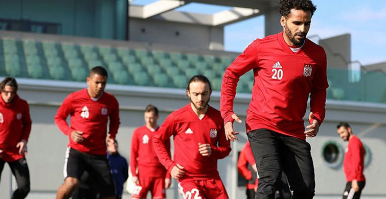 Galatasaray'da Gündem Douglas 