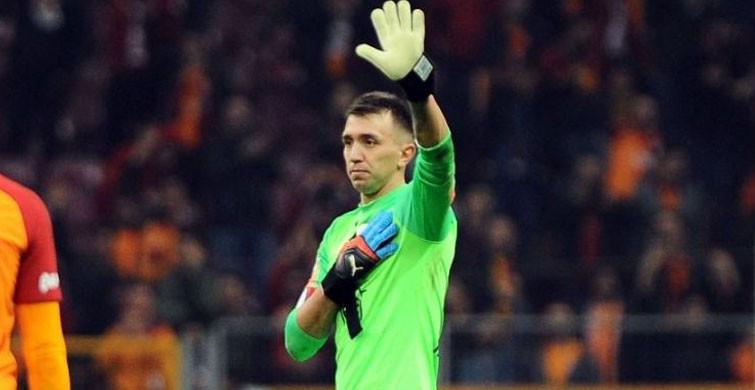Muslera 3. Dalya Kez Dalya Diyor