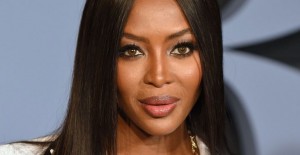 Naomi Campbell'den Dikkat Çeken Coronavirüs Önlemi