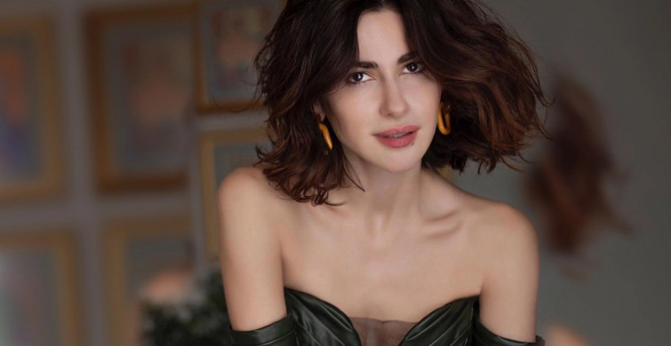 Nesrin Cavadzade'den kasığına kadar transparanlı elbisesiyle iddialı pozlar: Yorum yağdı!