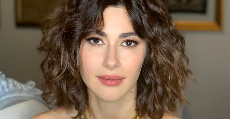 Nesrin Cavadzade Sesiyle Hayranlarını Mest Etti