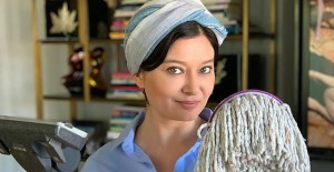 Nurgül Yeşilçay Temizlik Yaparken Kas Çalıştırma Tüyoları Verdi