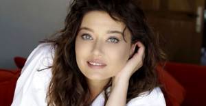 Nurgül Yeşilçay'ın Maskesi Dikkat Çekti