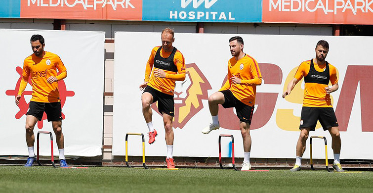 Lider Galatasaray Kupa Hazırlıklarına Başladı