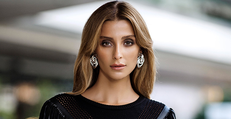 Özge Ulusoy Sevgilisi İle Görüntülendi
