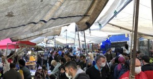 Adana'da Vatandaşlar Halk Pazarına Akın Etti