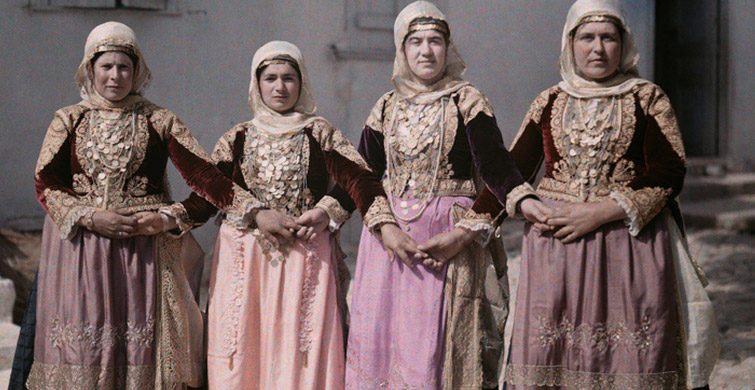 Dün Gibi Hissettiren Renkli Dönem Fotoğrafları