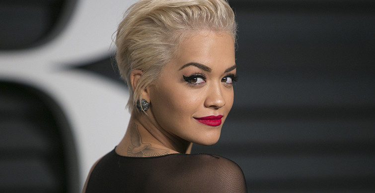 Rita Ora Cesur Paylaşımıyla Dikkat Çekti
