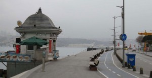 İstanbul'un Sevilen Sahilleri Boş Kaldı