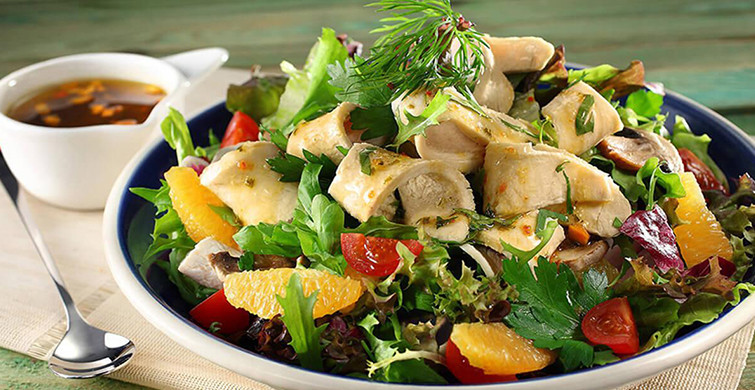 Haftanın 7 Gününe 7 Sağlıklı Salata Tarifi