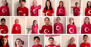 Bu Yıl 23 Nisan Evlerde Kutlandı!