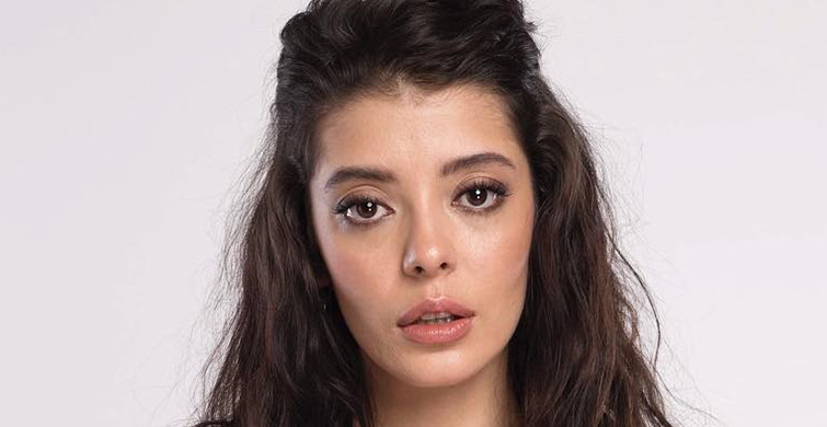 Selin Şekerci Cesur Pozları