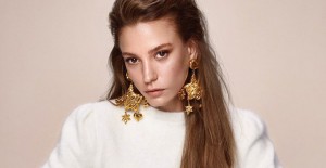 Serenay Sarıkaya Adını ve Soyadını Tescilletti