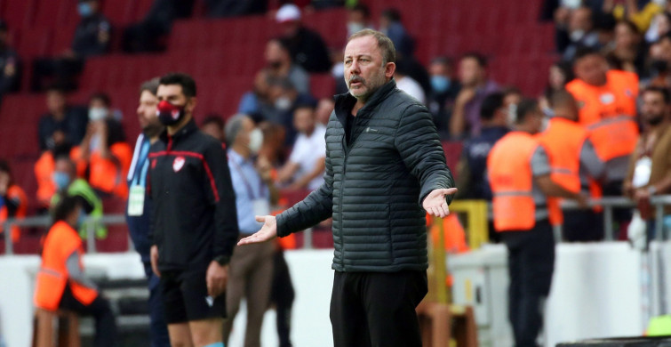 Sergen Yalçın'dan Hatayspor - Beşiktaş Maçının Ardından Futbolcularına Uyarılar Geldi!