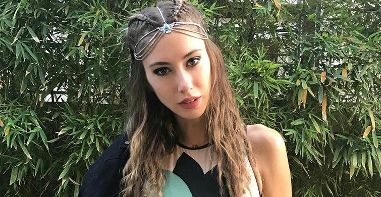 Şeyma Subaşı Victoria's Secret Mankenleri ile Aynı Partide