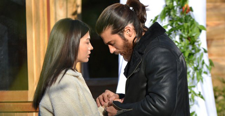 Can Yaman'dan Demet Özdemir'le Aşk Yaşadığı İddialarına İlginç Çıkış