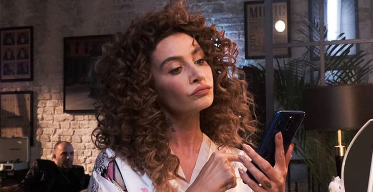Sıla, Demet Akalın'ı Neden Sildi? 
