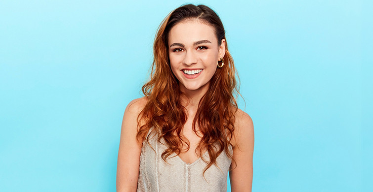 Sophie Skelton Kimdir? Sophie Skelton Boyu Kaç, Kilosu Kaç, Aslen Nereli, Sevgilisi Kimdir?
