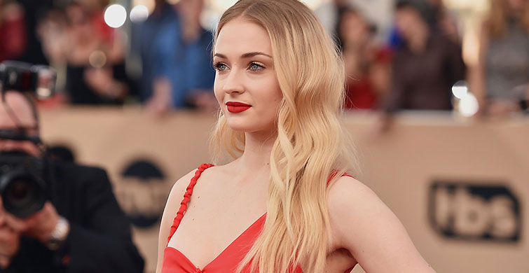 Sophie Turner'ın Yeni Diziyle Dönüyor: Survive