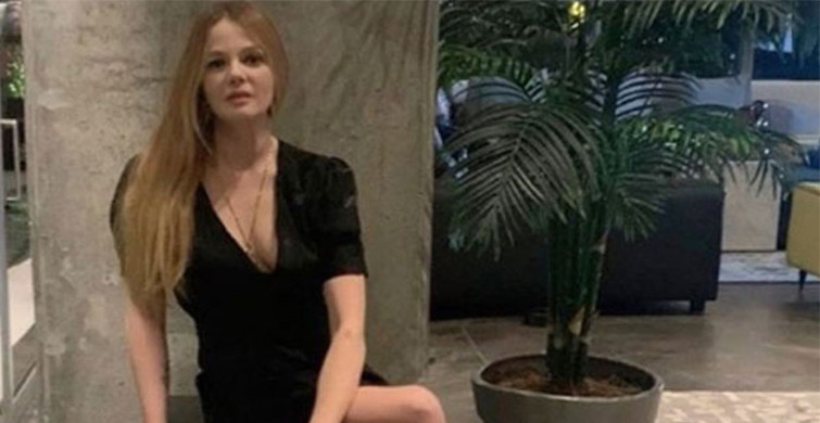 Şubat Ayında Denize Girdi, Sütyensiz Hali Gündem Oldu!