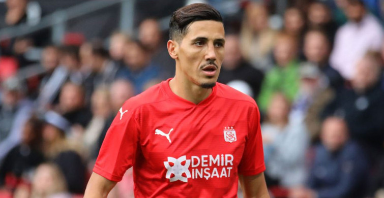 Süper Lig ekibi Sivasspor'un oyuncusu Faycal Fajr takımdan ayrıldı! Futbolcu Suudi Arabistan ekibi Al Wahda kulübüne transfer oldu