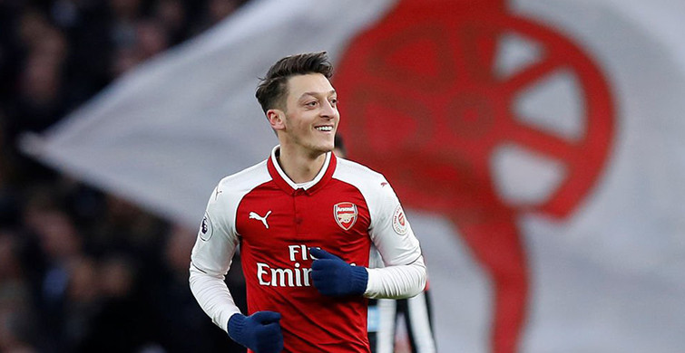 Mesut Özil İtalya Yolcusu