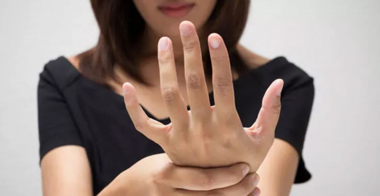 Tırnaklarınızın  Şekli Size Ne Anlatıyor?